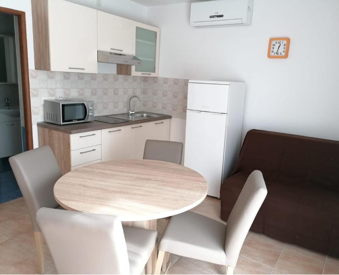 Apartment Niva Нин Екстериор снимка