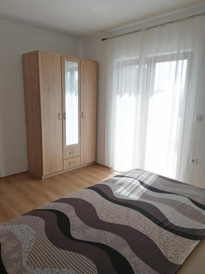 Apartment Niva Нин Екстериор снимка