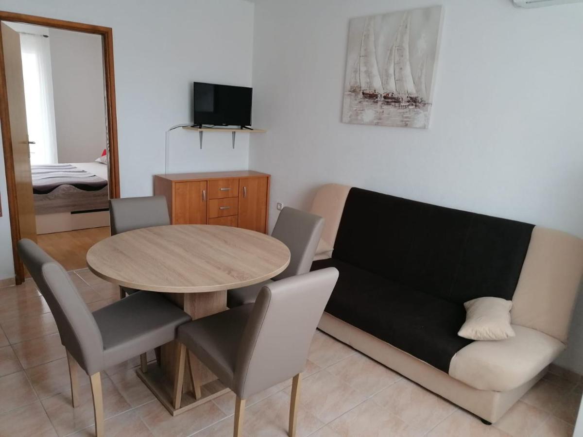 Apartment Niva Нин Екстериор снимка