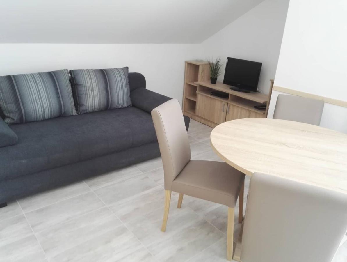Apartment Niva Нин Екстериор снимка