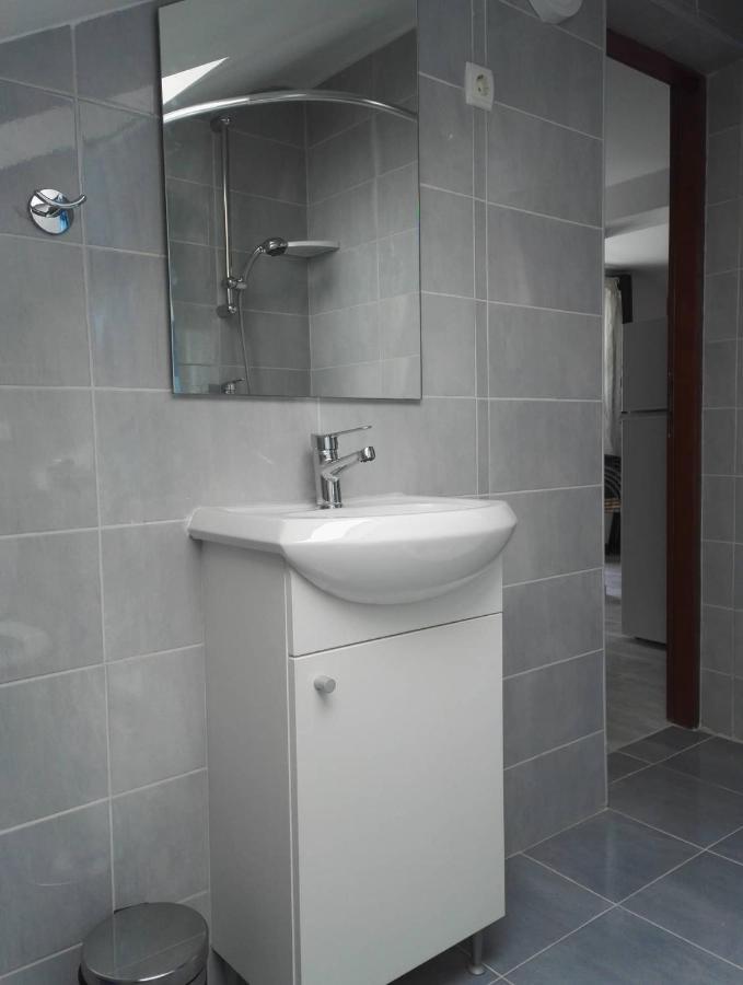 Apartment Niva Нин Екстериор снимка