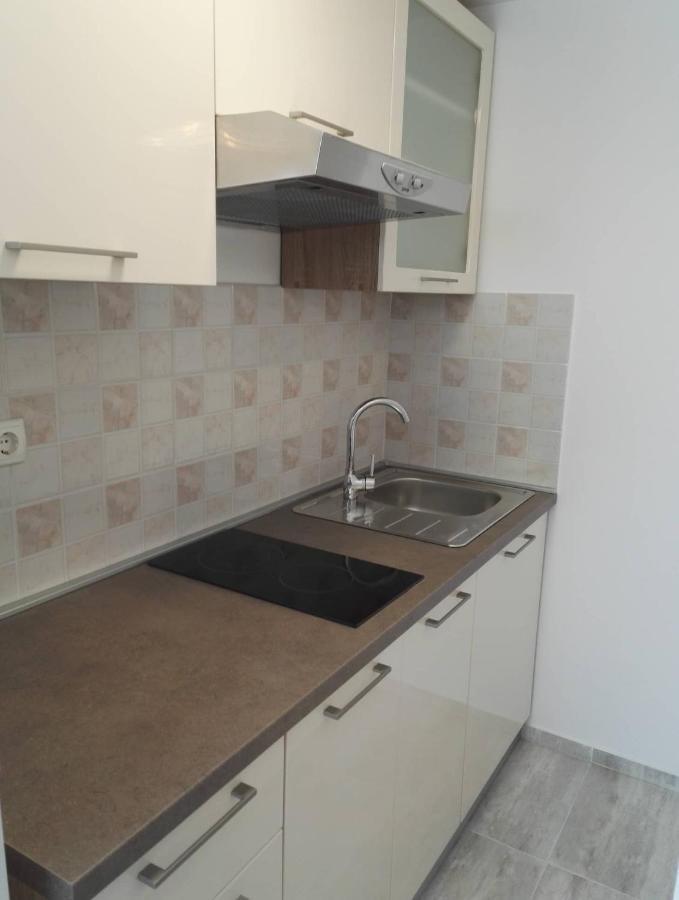 Apartment Niva Нин Екстериор снимка